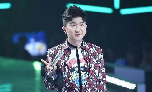 娱乐吃瓜的主持人,主持人生涯中的趣味瞬间  第2张