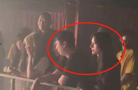 网红狗子张悦吃瓜视频在线观看,带你领略萌宠界的欢乐时光 第3张 网红狗子张悦吃瓜视频在线观看,带你领略萌宠界的欢乐时光 第3张