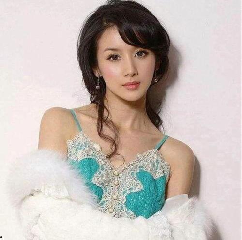 孙菲菲爆料娱乐圈事件,孙菲菲揭露惊人内幕 第2张 孙菲菲爆料娱乐圈事件,孙菲菲揭露惊人内幕 第2张